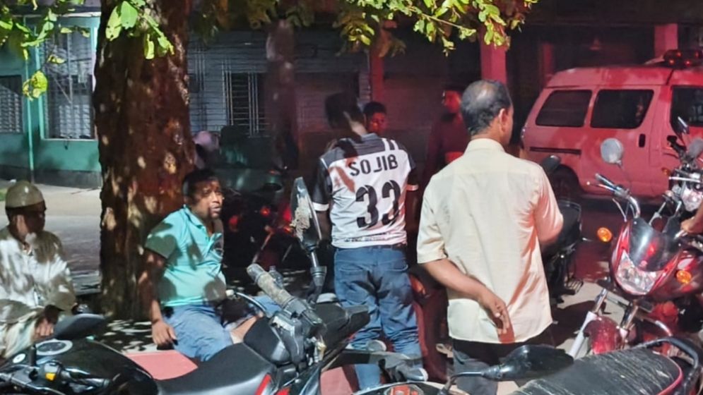 লালপুরে মসজিদ কমিটি নিয়ে সংঘর্ষ, আহত ৯