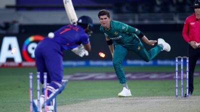 ‘ভারতকে হারানোয় বড় ক্ষতি পাকিস্তানের’
