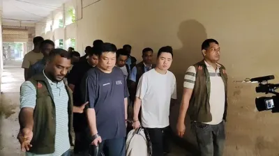 কক্সবাজারে ১৯৩৮ আইফোন নিয়ে কী করছিলেন ৬ চীনা নাগরিক?