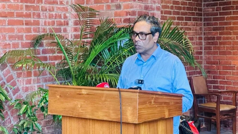ডেঙ্গু পরিস্থিতি নিয়ন্ত্রণে দেশজুড়ে সামাজিক আন্দোলন গড়ে তুলতে হবে: স্বাস্থ্য প্রতিমন্ত্রী