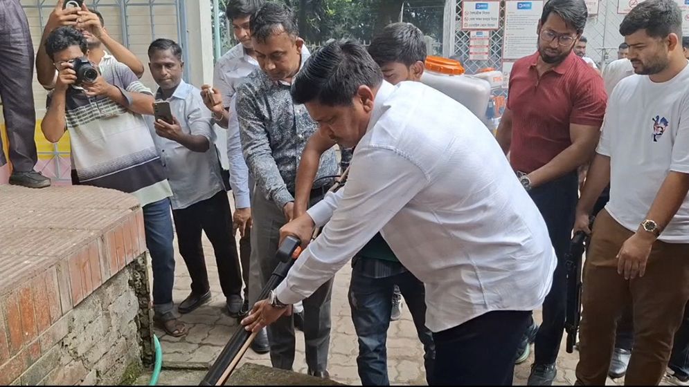 বিটিআই প্রয়োগে গাজীপুরে মশার লার্ভা ধ্বংসের যুগান্তকারী উদ্যোগ