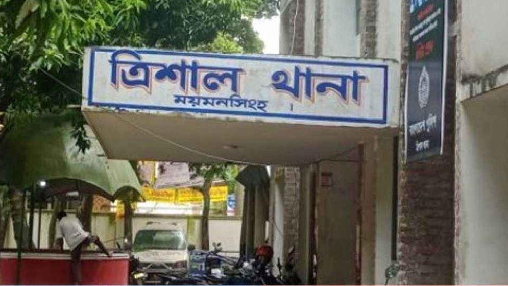 স্ত্রীর পরকীয়া প্রেমিককে কোপালেন স্বামী