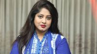 ‘কন্ট্রাক্ট ম্যারেজ’ সিনেমা নিয়ে বিতর্কের পর যুক্তরাষ্ট্রে নতুন কাজে মৌসুমী