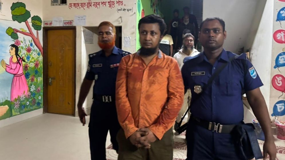 কেরানীগঞ্জে ফ্ল্যাটে নারীর লাশ, স্বামী আটক