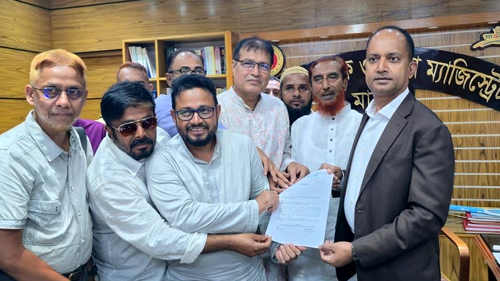 মাগুরা মেডিকেল কলেজের জন্য বিনামূল্যে ২০ একর জমি দিলেন গ্রামবাসী