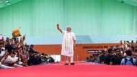 মোদির অনুষ্ঠানস্থলে ঢুকে পড়ল ২ বন্দুকধারী, সতর্কতা জারি