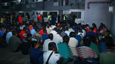 পুত্রজায়ায় বাংলাদেশিসহ ৩২৫ বিদেশি নাগরিক আটক