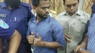 জাবিতে ‘সাংবাদিকতার আড়ালে নিষিদ্ধ ছাত্রলীগের তৎপরতার’, শিক্ষার্থীকে পুলিশে সোপর্দ