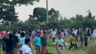 ঝালমুড়ি বিক্রির জায়গা নিয়ে সংঘর্ষে আহত ২০