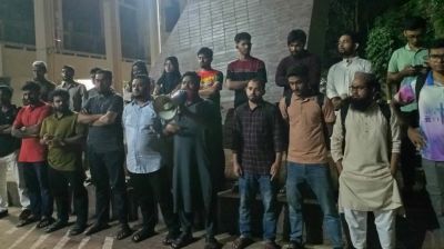 লিখিত পরীক্ষার নাম্বার কমিয়ে ভাইভার নাম্বার বাড়ানোর প্রতিবাদে জাকসুর বিক্ষোভ