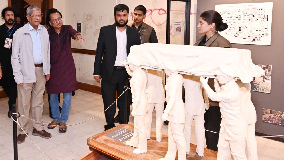 জুলাই জাদুঘরে অশ্রুসজল রাষ্ট্রপতি বললেন, ‘মূল্য দিয়েছি অনেক’