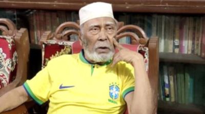 বইপ্রেমি সাবেক জনপ্রতিনিধির বাড়িতে বইয়ের ভাণ্ডার