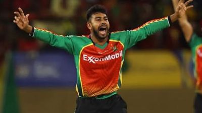 সিপিএল অভিষেকেই মিরাজের বাজিমাত