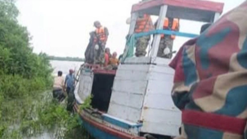 সাতক্ষীরা সীমান্তে পুশইনের চেষ্টা, রুখে দিল বিজিবি