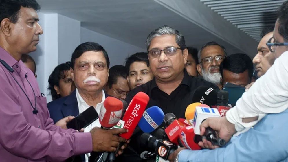 এমপিও শিক্ষকরা নির্বাচনে দাঁড়াতে পারবেন কি না, সিদ্ধান্ত ইসির
