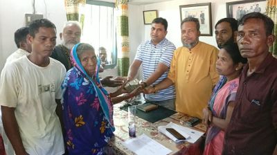 প্রভিডেন্ট ফান্ডের টাকা ফেরত পেল চা শ্রমিক পরিবার