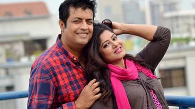 ‘এসব লিখে ওদের সংসার চলে, চাল-ডাল কিনে খায়’