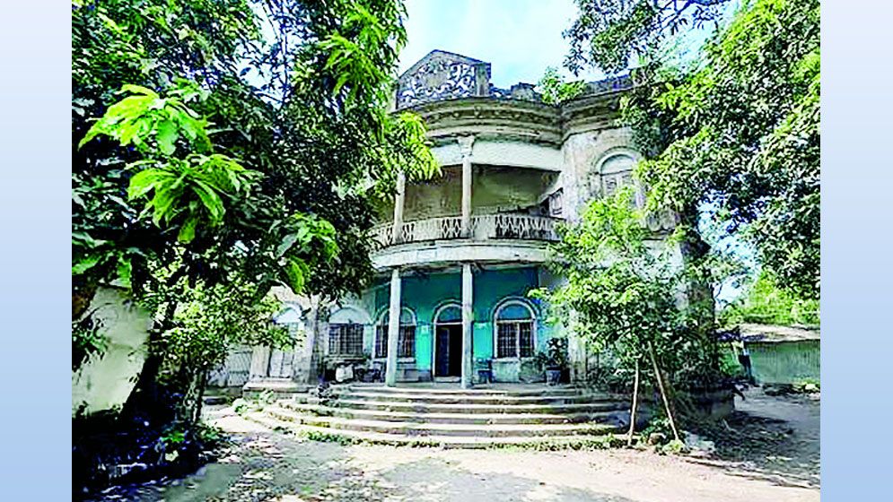 সংরক্ষণের অভাবে হারাচ্ছে ইতিহাস