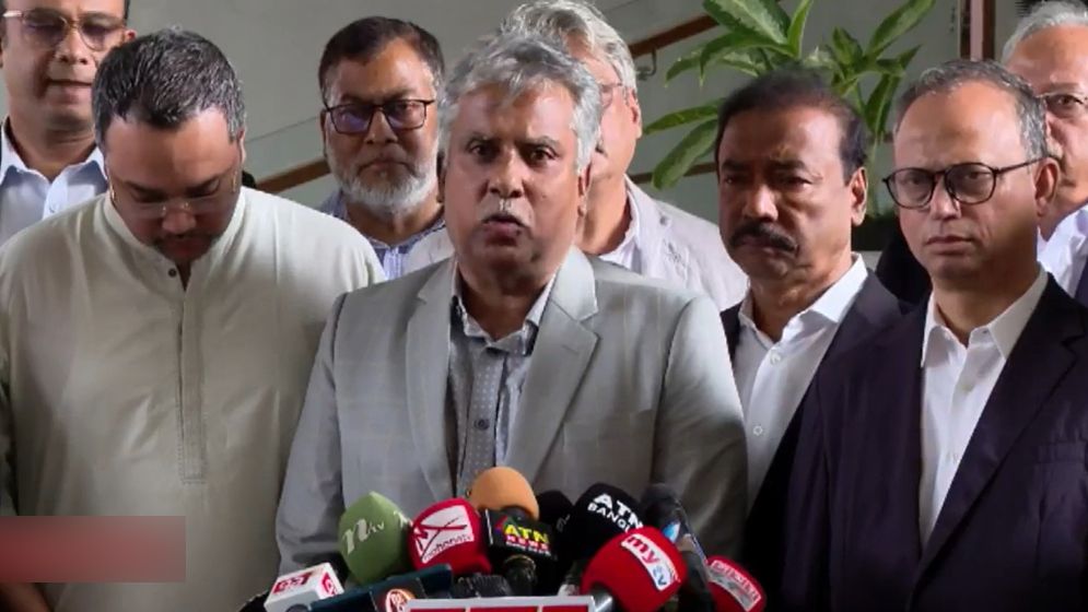 আগের মতো গ্যাস-বিদ্যুৎ পাবে কারখানা, প্রধানমন্ত্রীর আশ্বাস: এফবিসিসিআই প্রশাসক