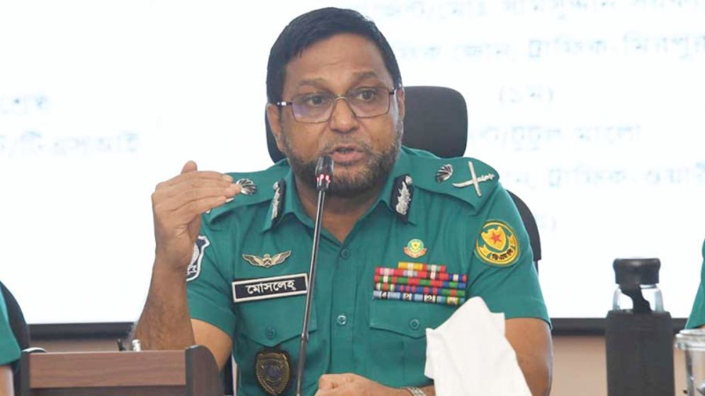 আবাসিকসহ বিভিন্ন হোটেলের অতিথিদের তালিকা সংরক্ষণ করতে হবে: ডিএমপি কমিশনার