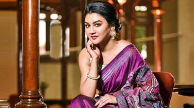 কলকাতায় সম্মানিত জয়া আহসান