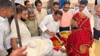 পিরোজপুর সদর হাসপাতাল পরিদর্শনে দুই প্রতিমন্ত্রী