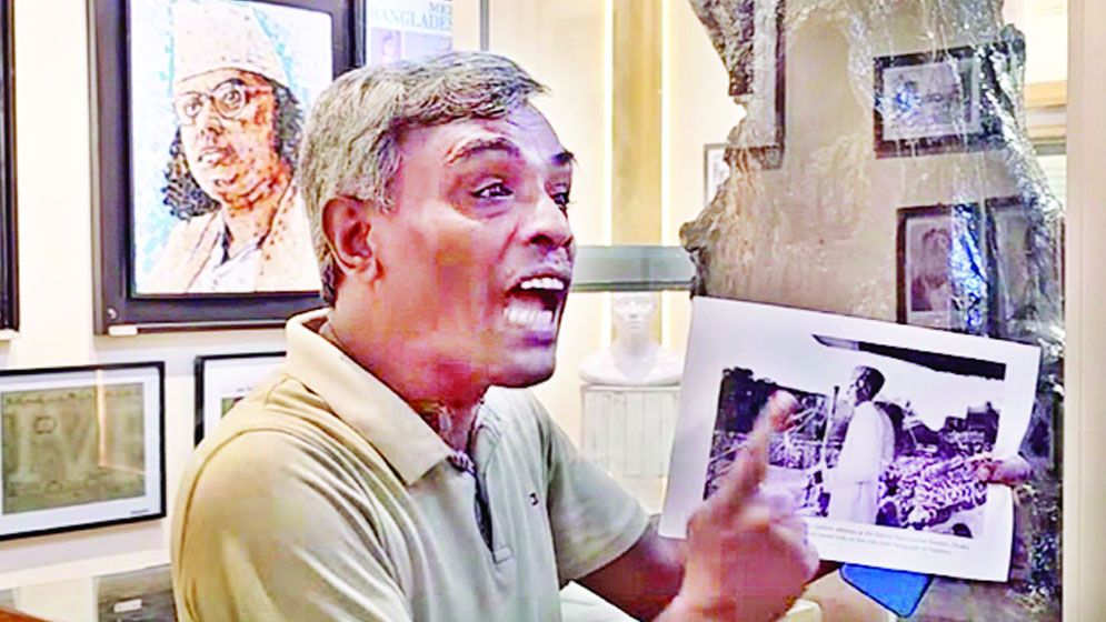 জিন্নাহর ছবি টিকল না ডাকসুর দেওয়ালে