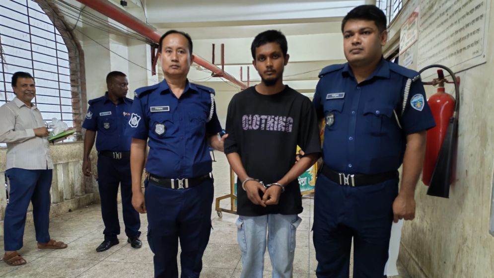 চালক হত্যা করে অটোরিকশা ছিনতাই ‘সিরিয়াল কিলার’ মানিকের পেশা