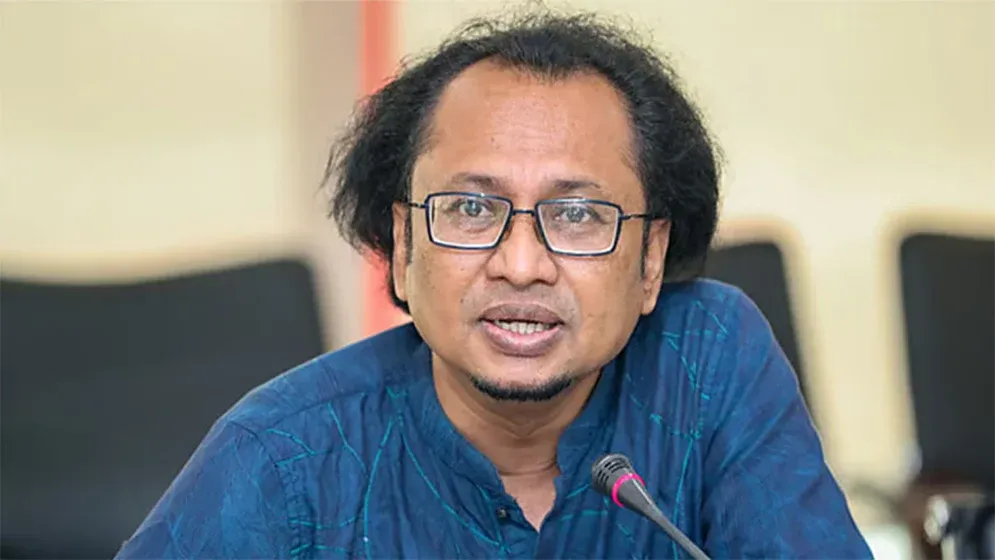 যেন ‘স্যার’ বলতেই হবে, এটা খুবই খারাপ: তথ্য উপদেষ্টা