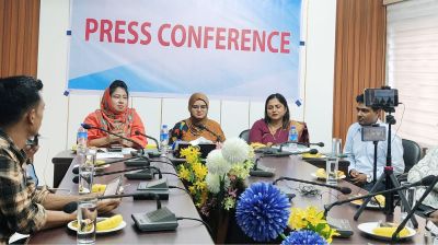 দুর্গাপুরে সার জব্দের হিসাব নিয়ে ইউএনওর সংবাদ সম্মেলন