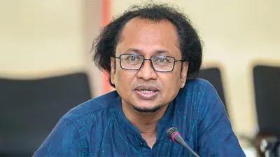 যেন ‘স্যার’ বলতেই হবে, এটা খুবই খারাপ: তথ্য উপদেষ্টা
