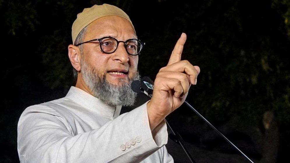 আসাদউদ্দিন ওয়েইসির কনভয়ে একাধিক গাড়ির ধাক্কা, আহত ৫