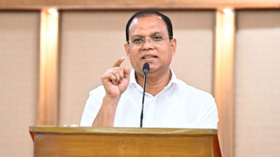 কয়েক মাসের মধ্যেই সবকিছুর সমালোচনা না করে সরকারকে সহযোগিতা করা উচিত
