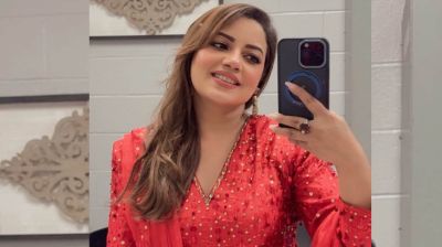 ভালোবাসার মানুষ খুঁজছেন ‘সুপার সিঙ্গেল’ কনা