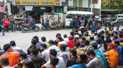 মালয়েশিয়ায় দুই অভিযানে ১৭৪ বাংলাদেশিসহ ৩৩৭ অভিবাসী আটক