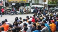 মালয়েশিয়ায় দুই অভিযানে ১৭৪ বাংলাদেশিসহ ৩৩৭ অভিবাসী আটক
