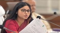 এমপির সঙ্গে ক্রিকেটারের বিয়ে, কে এই এমপি?