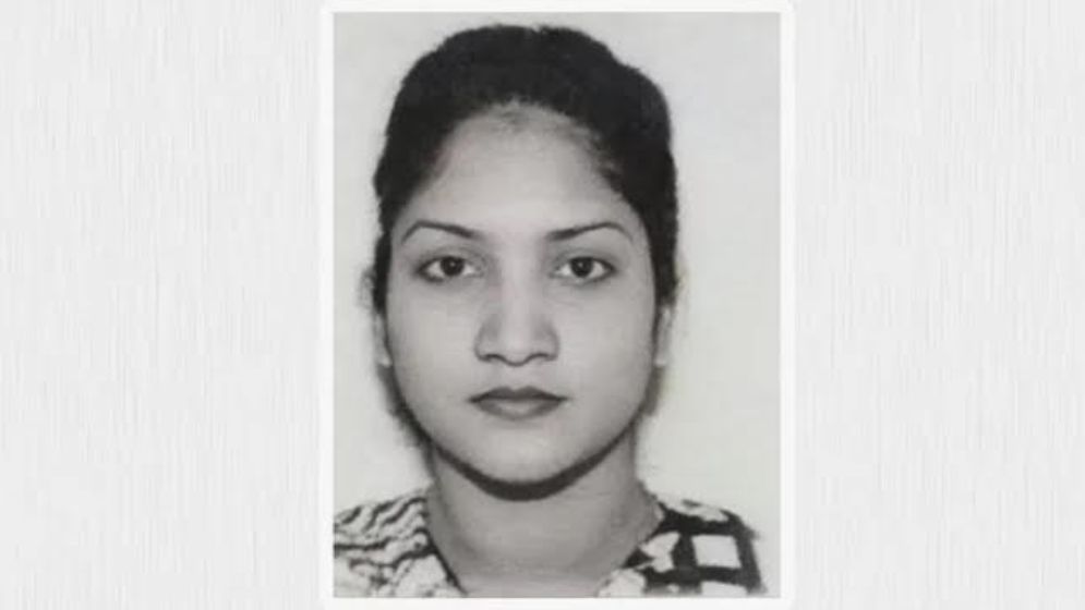 দুই বাসের চাপায় মাইলস্টোন শিক্ষিকার মর্মান্তিক মৃত্যু