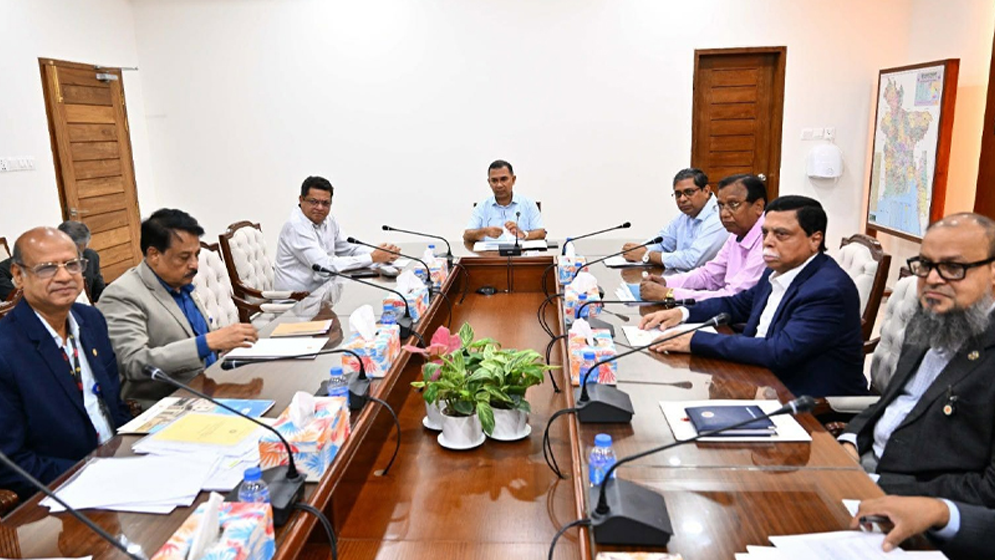 গুলশান-ধানমণ্ডি-নিকেতন লেকের দূষণ রোধে সমন্বিত উদ্যোগের নির্দেশ প্রধানমন্ত্রীর