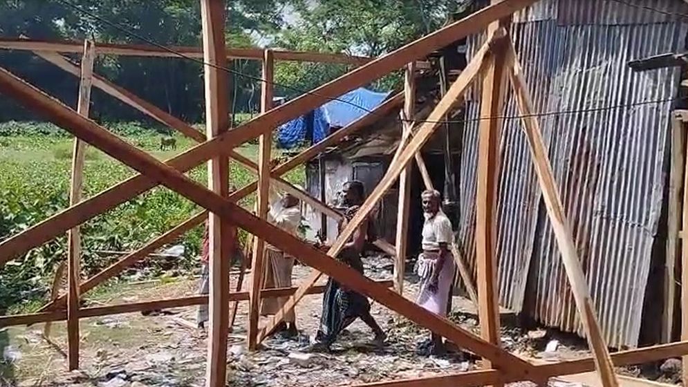 সাবেক উপজেলা চেয়ারম্যানের নেতৃত্বে কার্যক্রম নিষিদ্ধ যুবলীগের ঝটিকা মিছিল
