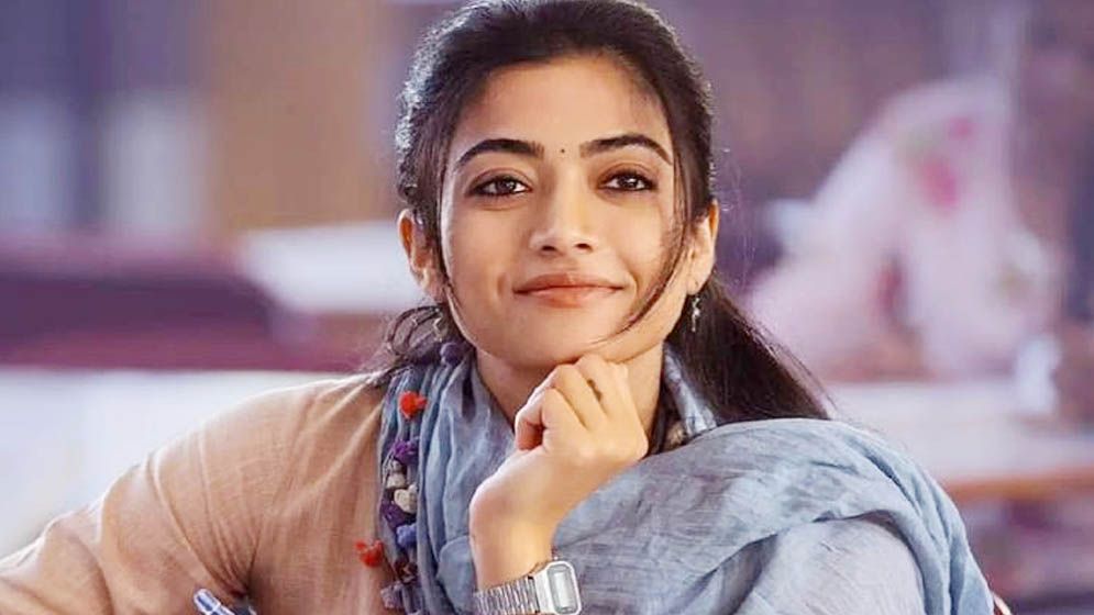 আমি এক ঐশ্বরিক সান্নিধ্যে দাঁড়িয়ে আছি: রাশমিকা