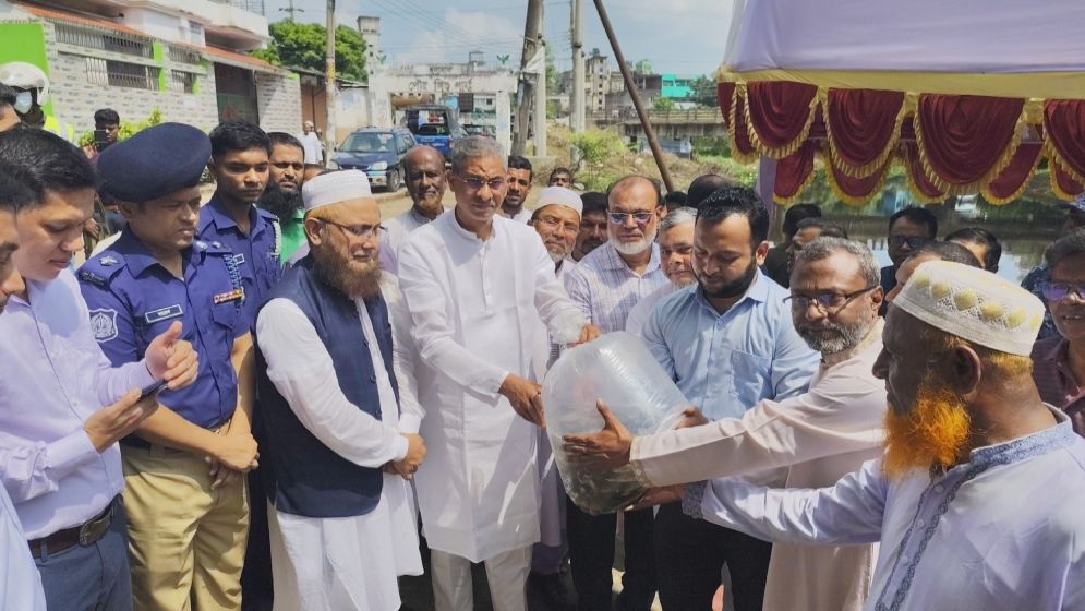 স্বনির্ভর বাংলাদেশ গড়তে কাজ করছে সরকার: পানিসম্পদমন্ত্রী