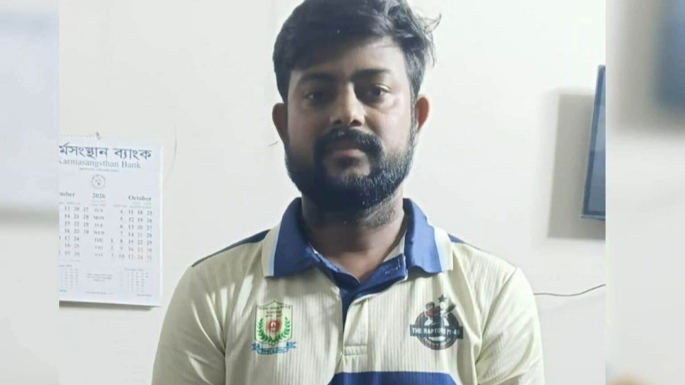 নিষিদ্ধ ছাত্রলীগ নেতা রুসদি গ্রেফতার