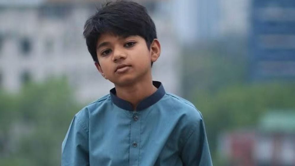 যেভাবে পরিকল্পনা করে জঙ্গলে নেওয়া হয় অপ্রতিমকে