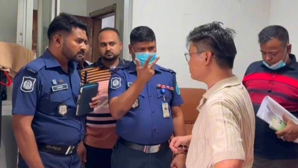 চীনা কর্মকর্তাকে রশি দিয়ে বেঁধে ৭০ লাখ টাকা লুটের অভিযোগ