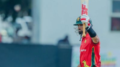 রাজার ব্যাটে জিম্বাবুয়ের চ্যালেঞ্জিং স্কোর