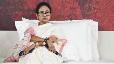 ইন্দিরা পেরেছিলেন, দল-প্রতীক হারিয়ে মমতা কি ঘুরে দাঁড়াতে পারবেন?