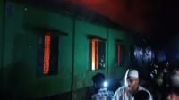 গ্যাস সিলিন্ডারের আগুনে গাজীপুরে ৩৮ ঘর পুড়ে ছাই