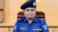 আ.লীগ সমর্থকের বাড়িতে ভূরিভোজ, ওসি প্রত্যাহার