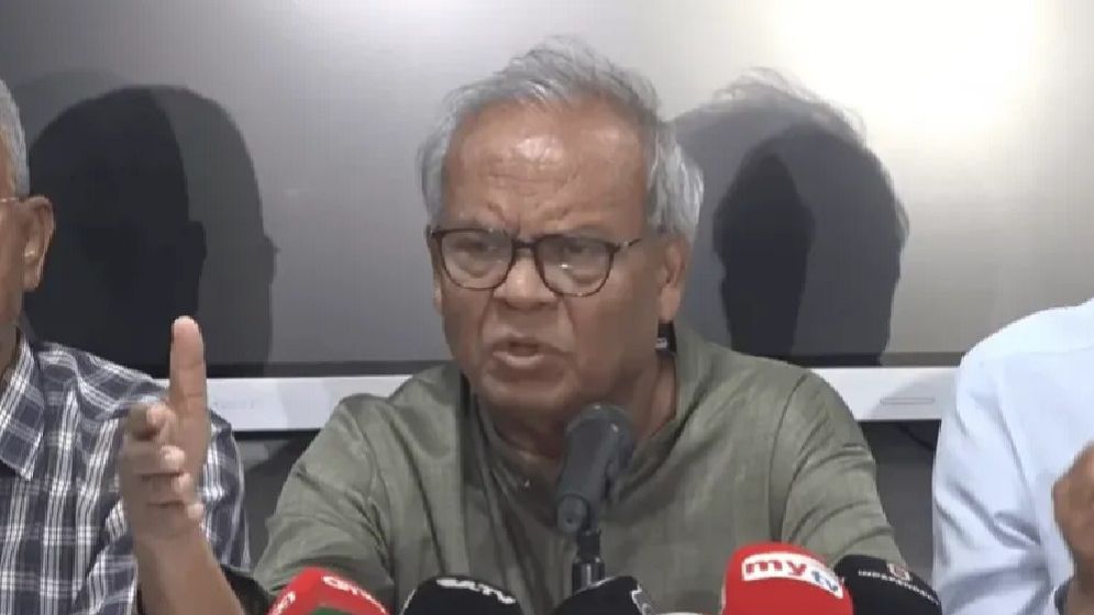 বাংলাদেশে তেলের দাম এখনও কম: রিজভী
